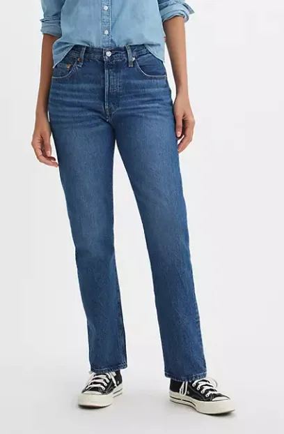 Levis Mid Wash